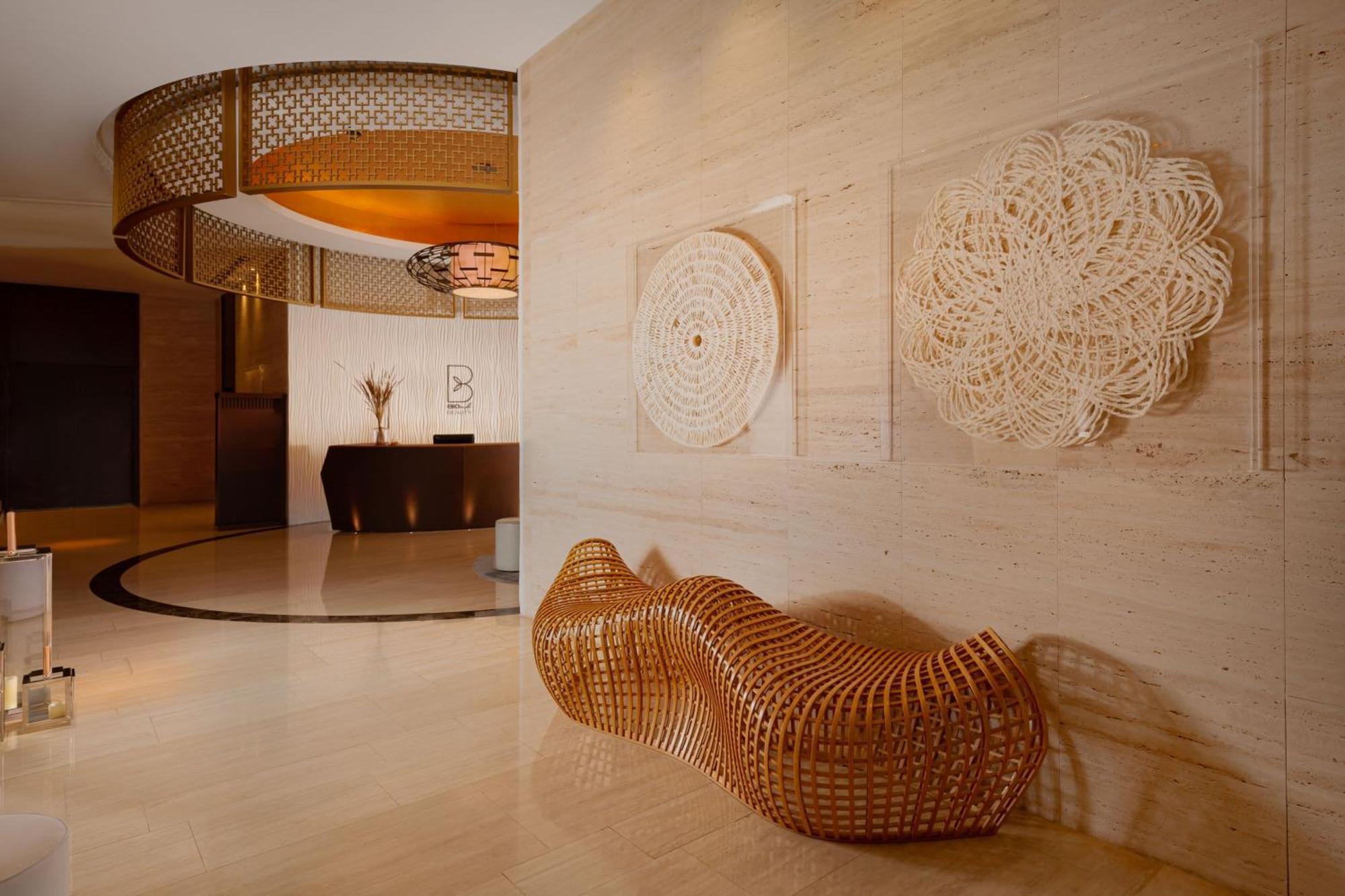 Baku Marriott Hotel Boulevard Bagian luar foto The lobby of the hotel